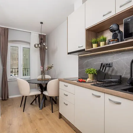 R&G City Vibes Apartments Rijeka Exterior photo